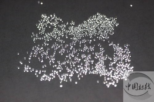 双辽金属表面处理厂喷砂玻璃微珠清理